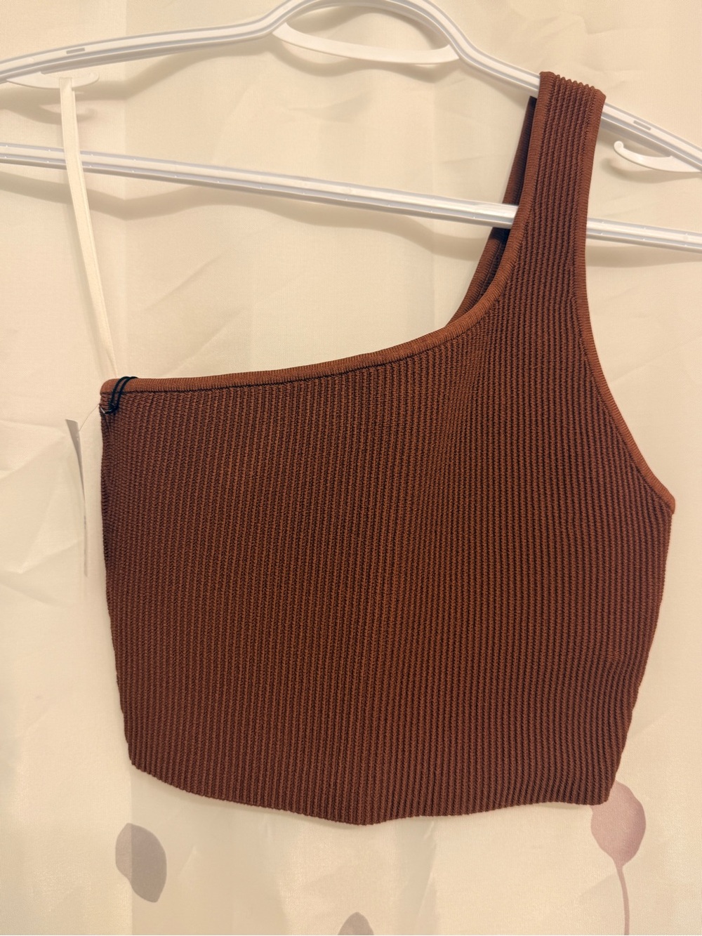 NEW Sculpt knit one- shoulder crop tank, sundried red